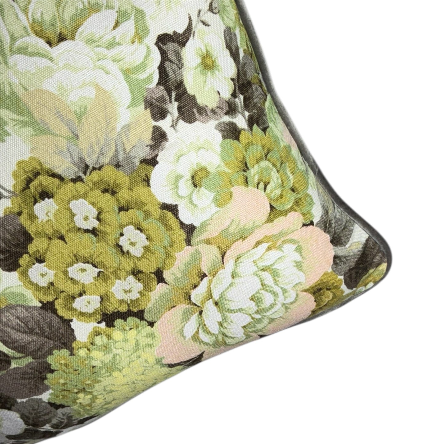 This distinctive vintage Floral features an uncommon color scheme that harmonizes effectively with greens, neutrals, and subtle pinks.