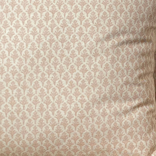 Lacefield -Designer Cushion Lacefield: 60X60cm Cream/Peach